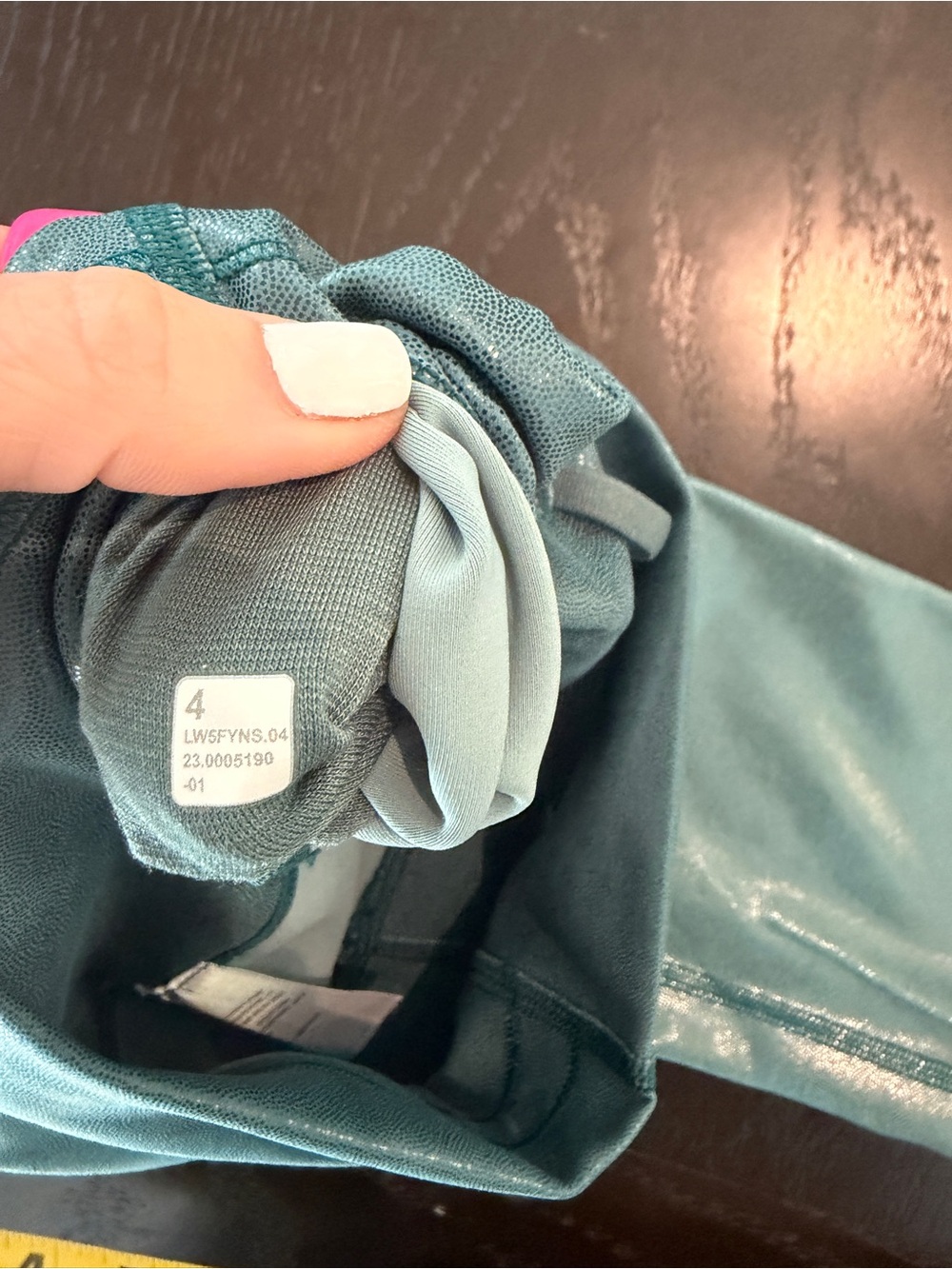 Lululemon Size 4 leggings - Picture 6 of 8